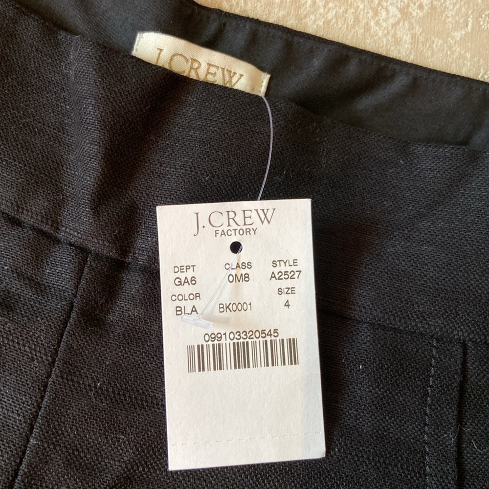 NWT J. Crew Women’s Mid-rise Pleated Shorts - Picture 5 of 6
